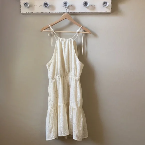 🤍 NEW Legally Blonde Eyelet Halted Sundress - Picture 7 of 8